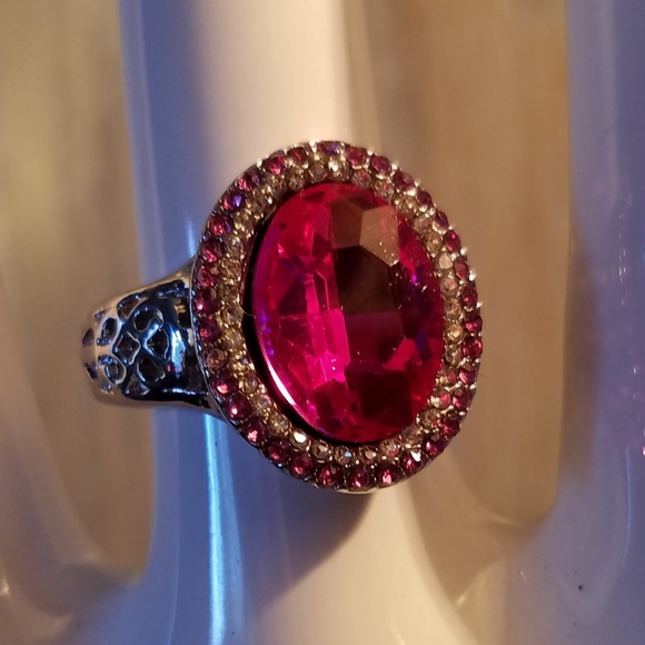 4.85ct lab ruby in silver. Sz. 7, 8 - Picture 2 of 8